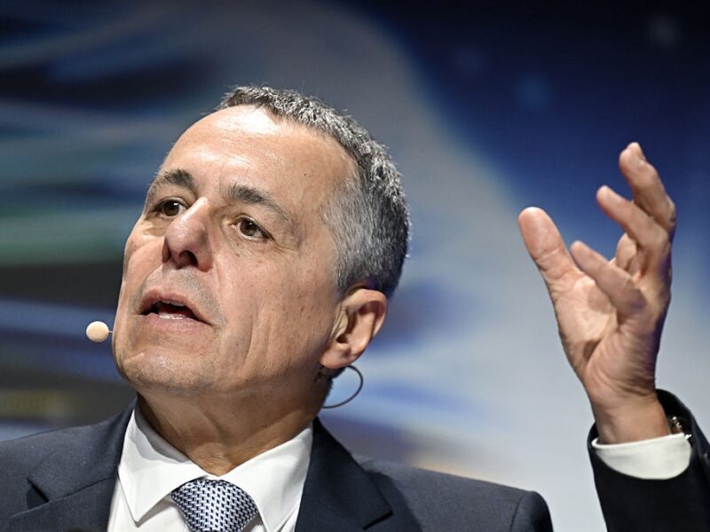 Швейцарія готова прийняти саміт Україна-РФ і обіцяє Путіну “імунітет”