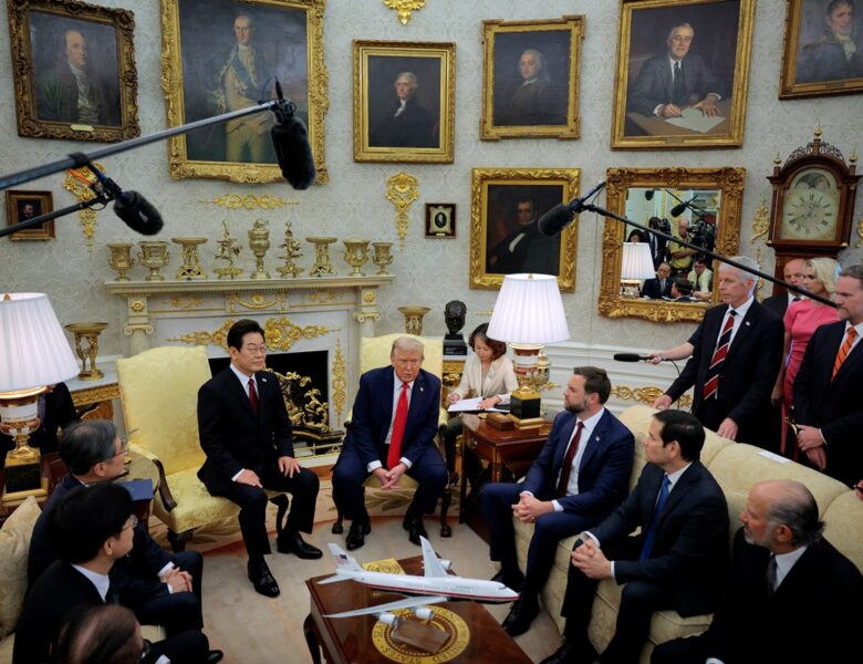 США вивчають досвід використання дронів у війні в Україні – Трамп