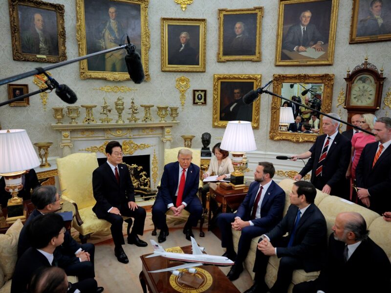 США вивчають досвід використання дронів у війні в Україні – Трамп