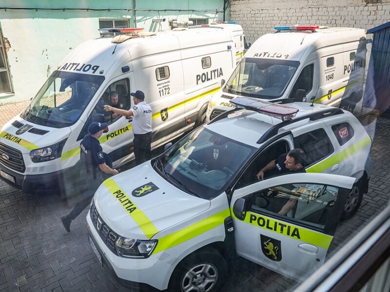 Стали відомі деталі 78 обшуків у Молдові по справі Шора