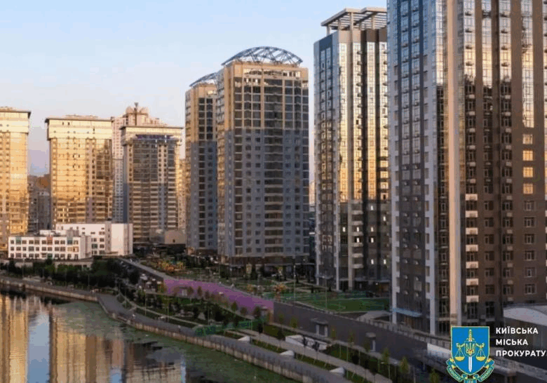 Суд повернув киянам доступ до Дніпра біля елітного ЖК