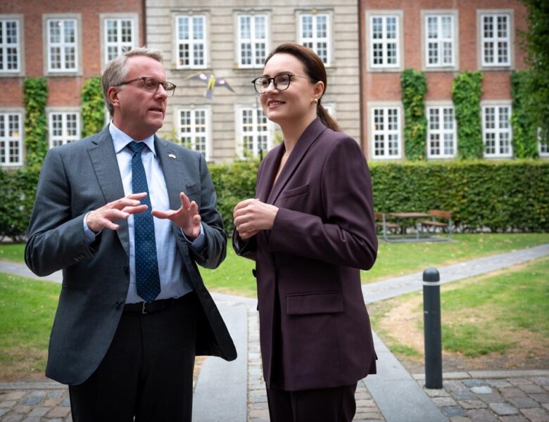 Свириденко прибула з візитом до Данії