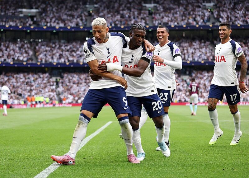 Тоттенгем обігрує молоде-зелене Бернлі