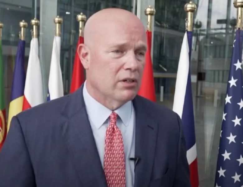 Трамп підштовхує РФ до угоди з Києвом – посол НАТО