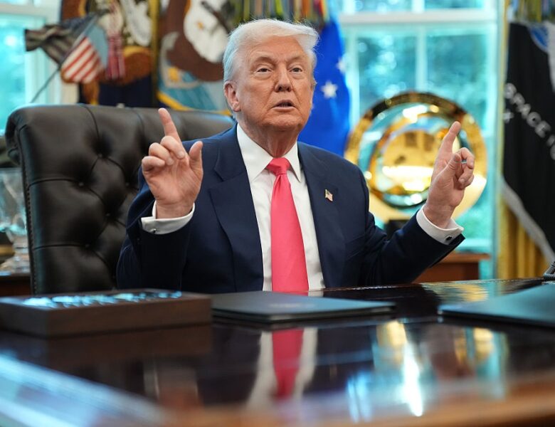 Трамп планує заборонити голосування поштою в США