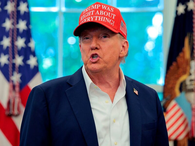 Трамп пообіцяв “важливе рішення” через два тижні