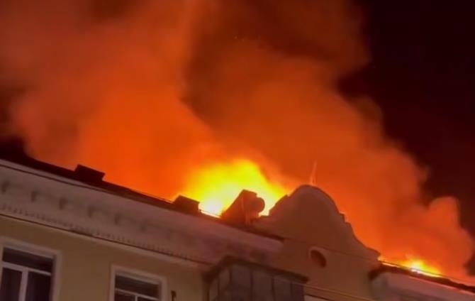 У Ростові сталися вибухи і пожежа