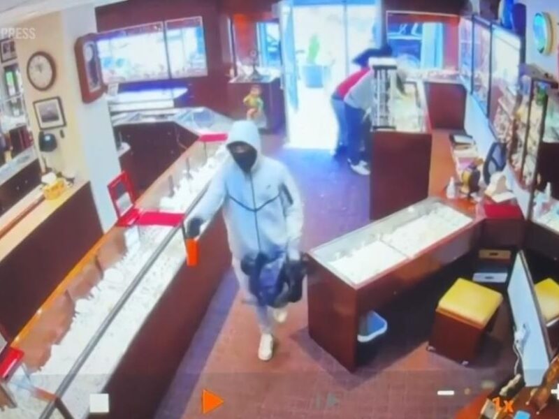 У Сіетлі пограбували ювелірний магазн на мільйони