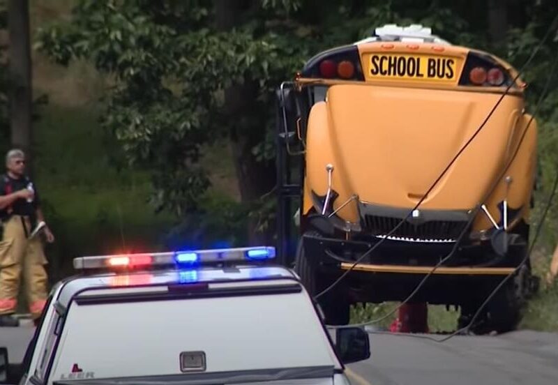 У США десятки дітей постраждали в ДТП з автобусом