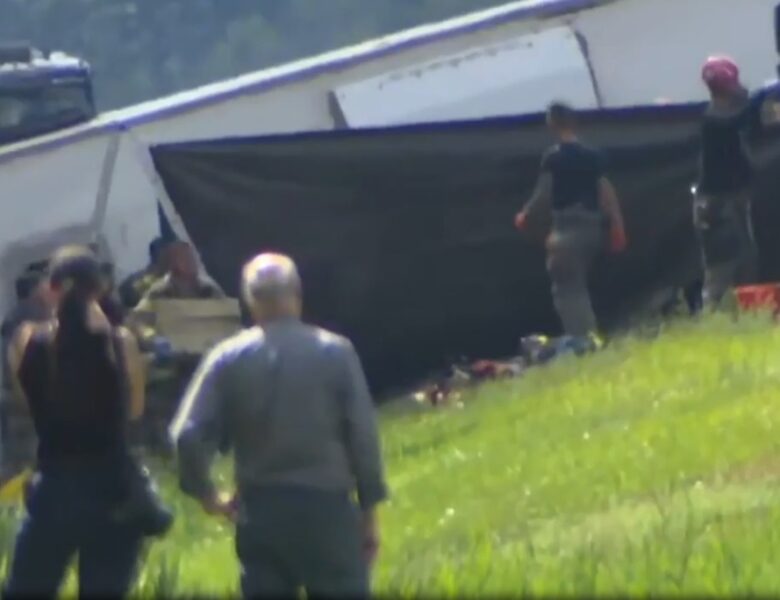 У США перекинувся туристичний автобус: є жертви