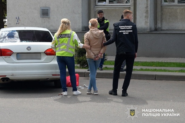 У Сумах жінка отримала чотири роки за спробу продажу власного немовляти