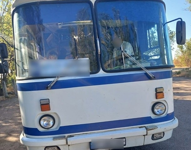 Удар по автобусу під Херсоном: в ОВА повідомили деталі