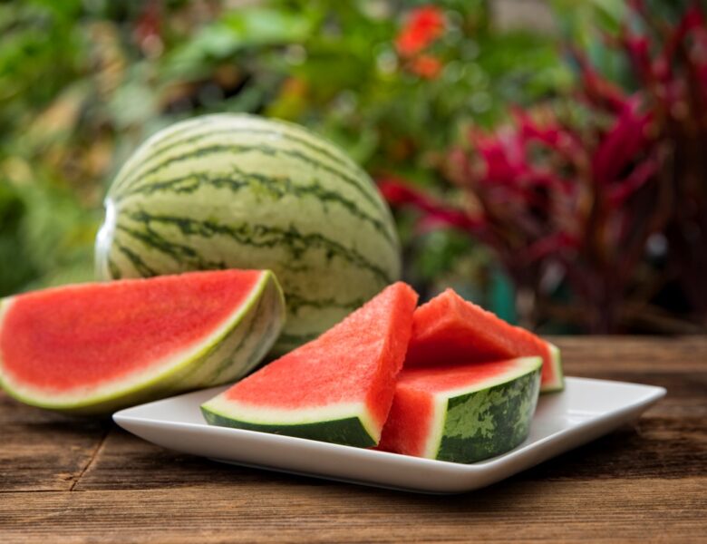 В Україні продовжують дешевшати кавуни