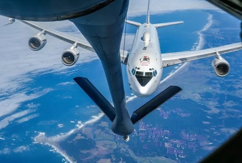 Відповідь РФ: біля Гренландії помітили американський “літак судного дня”