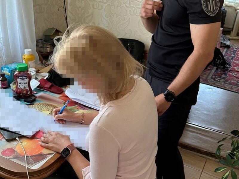 Військова з Полтавщини замість служби відвідувала курорти – ДБР