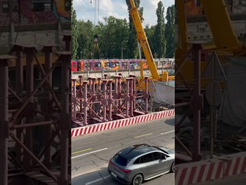 Реконструкція шляхопроводу біля станції метро “Дарниця”