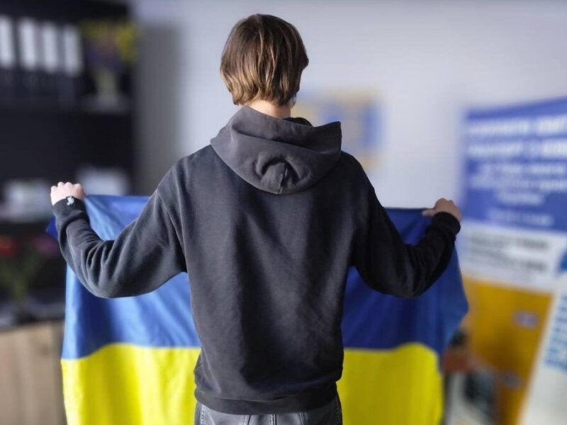 З окупації повернули дві групи українців