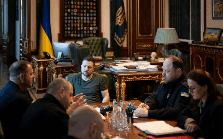 Зеленський доручив оновити план зовнішньополітичної роботи