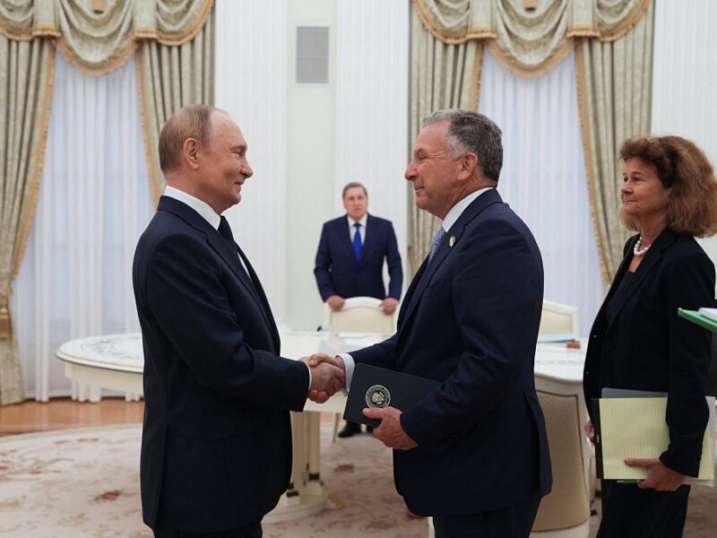 ЗМІ: Путін готує обмежене перемир’я у війні