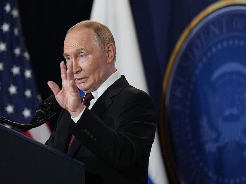 ЗМІ: Путін прагне зустрічі з Зеленським без Трампа