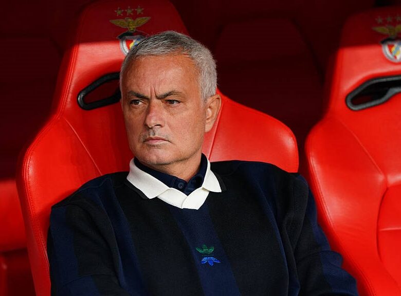 Звільнення Моурінью коштуватиме Фенербахче чималу суму