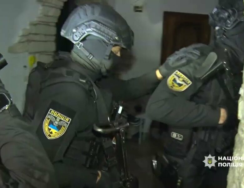 Торгівля людьми для трудової експлуатації іноземців в Україні: поліцейські викрили злочинну схему