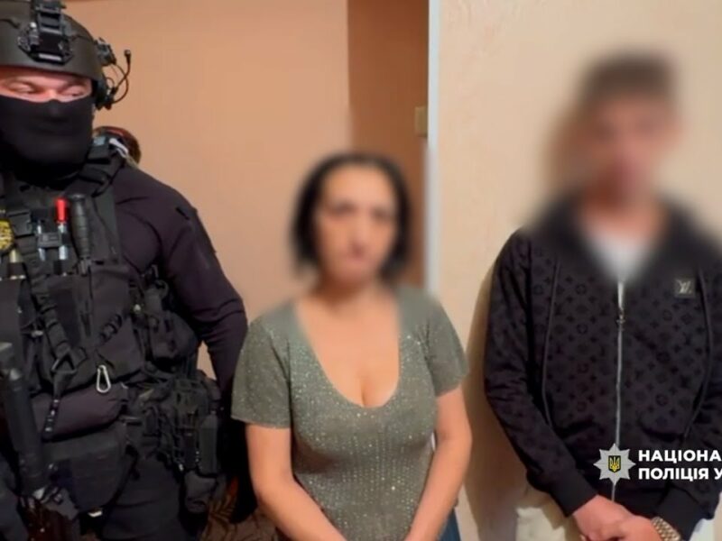 Ошукали військових ЗСУ— українські та молдовські поліцейські затримали шахраїв