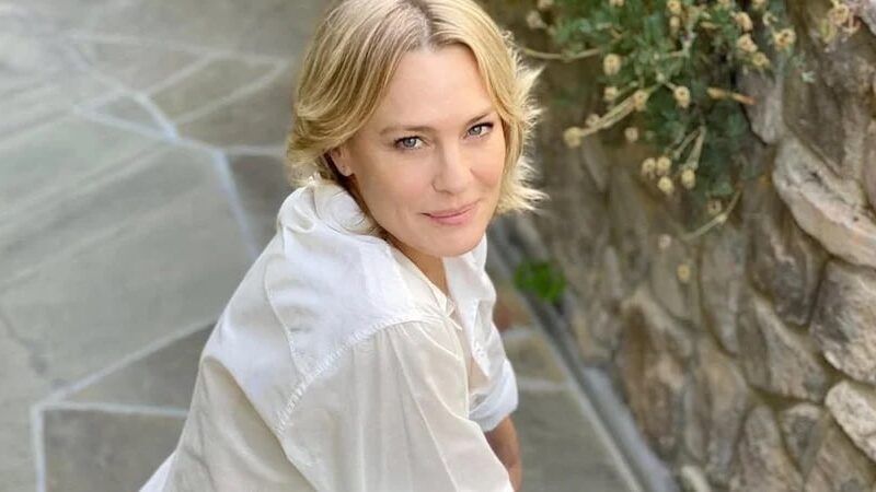 Акторка Робін Райт переїхала до Британії