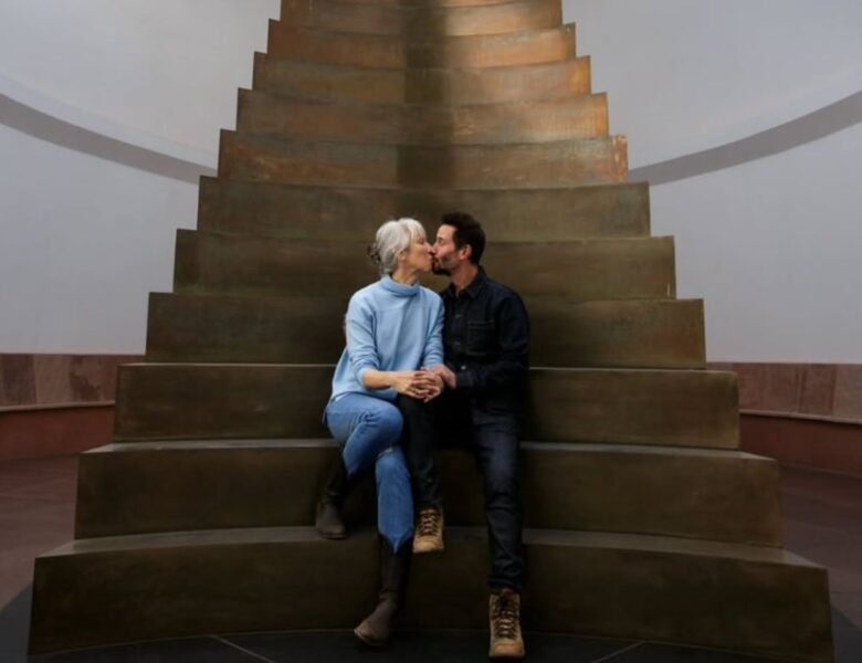 Александра Грант спростувала чутки про “таємне весілля” з Кіану Рівзом