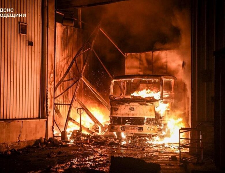 Атака дронів на Одесу: з’явилися фото наслідків