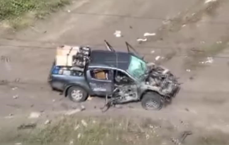 Авто журналістів 5 каналу підірвалося на магнітній міні під Покровськом