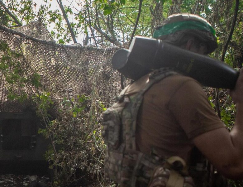 Азов взяв у полон під Добропіллям майже 70 росіян