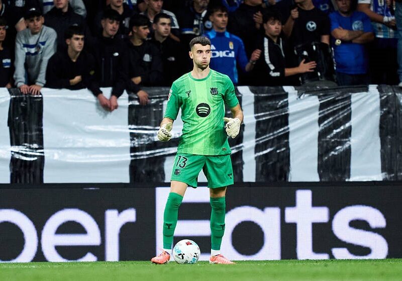 Барселона звітує про операцію в Гарсії: футболіст пропустить місяць-півтора