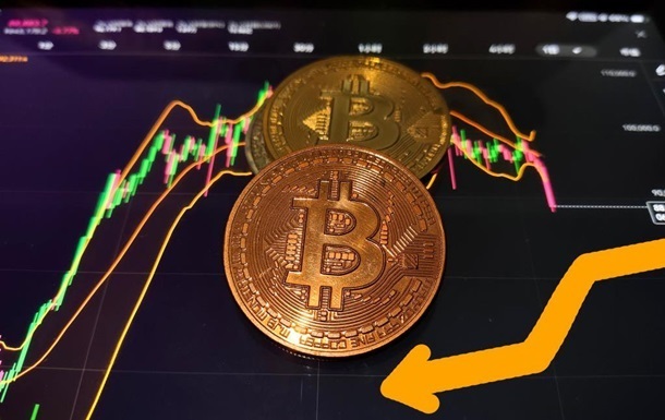 Біткоїн впав нижче 110 000 доларів