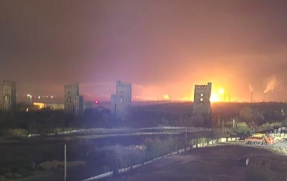 БПЛА атакували НПЗ у Саратові