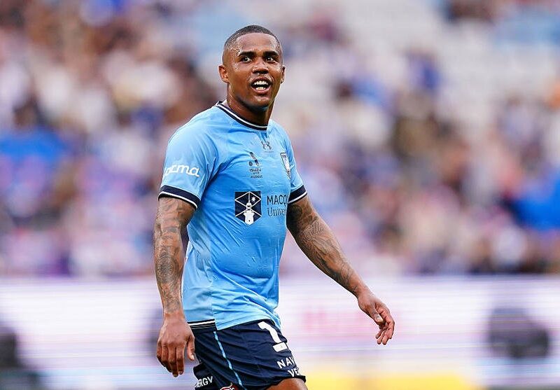 Дуглас Коста більше не гратиме за Сідней: його сім’я для нього важливіша