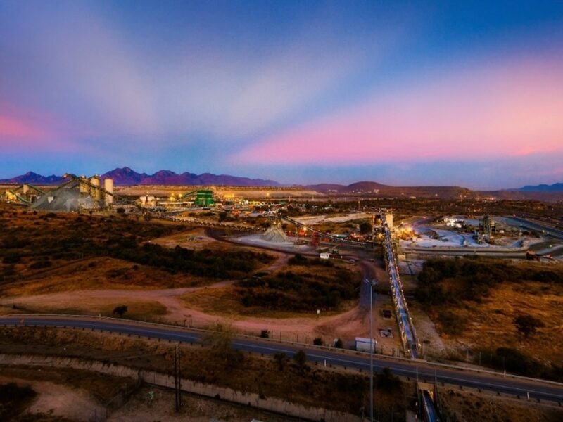 Два найбільші у світі виробника міді домовились про злиття