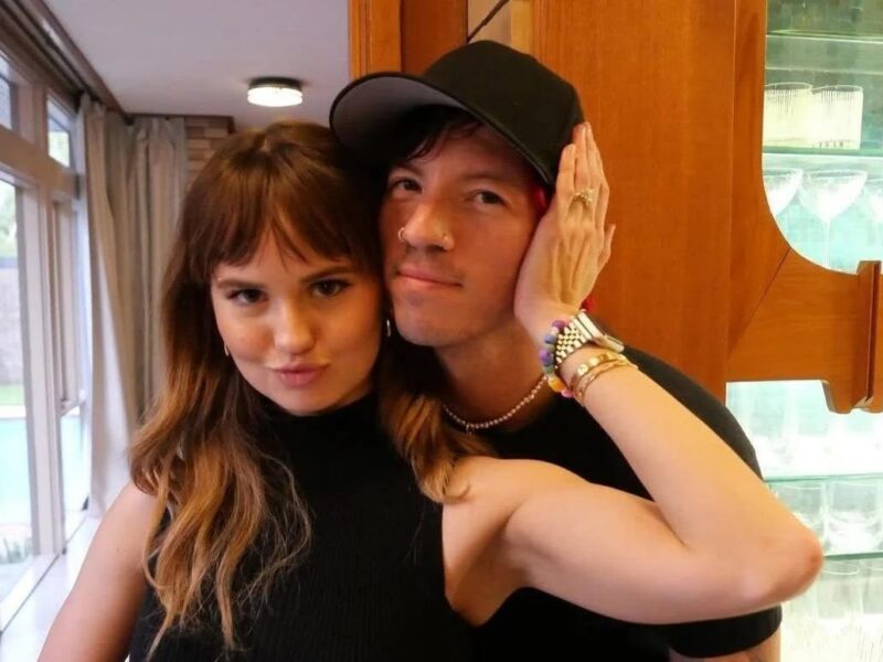 Джош Дан і Деббі Раян чекають на первістка