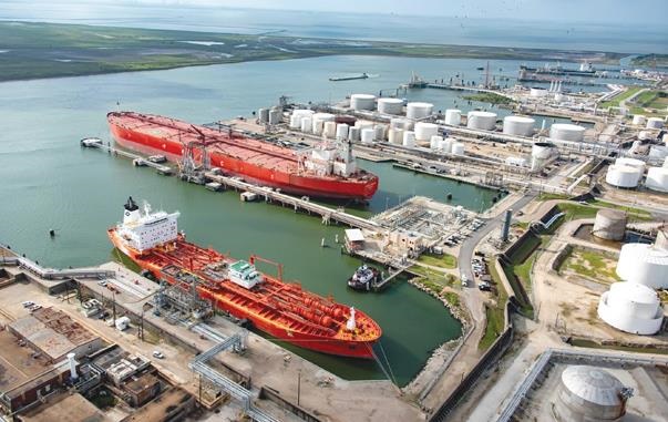 Експорт бензину з портів РФ у серпні впав до нуля