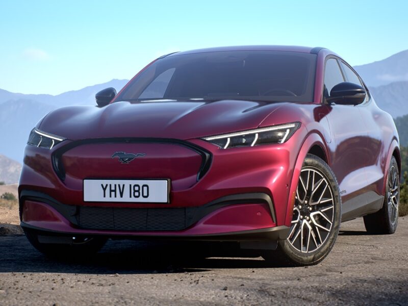 Електричний Mustang обігнав бензиновий у продажах
