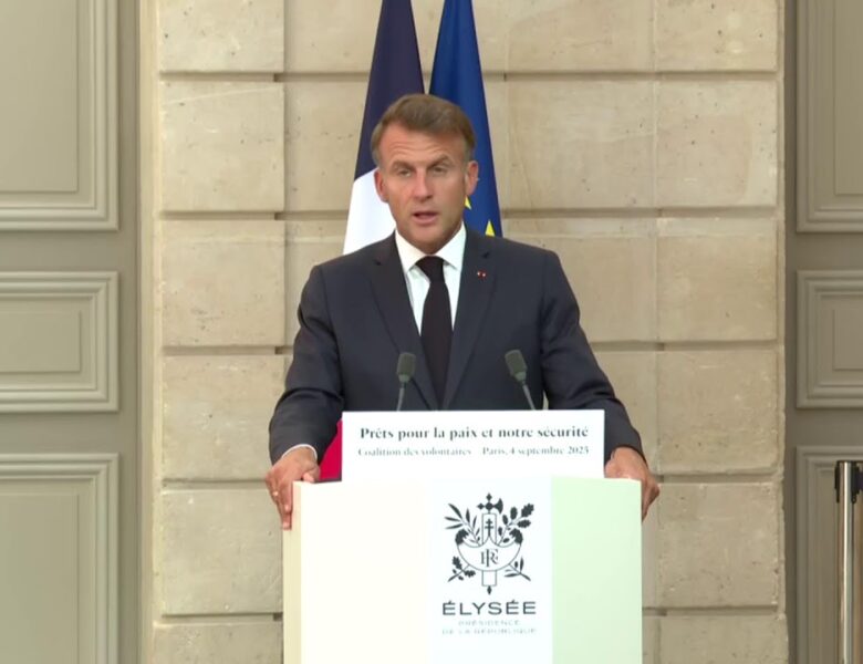 Спілкування з журналістами Володимира Зеленського та Емманюеля Макрона за підсумками зустрічей