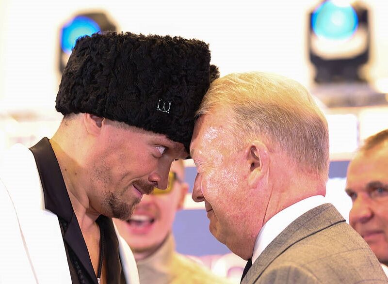 Френк Воррен сприймає травму Усика як причину для невиходу на ринг