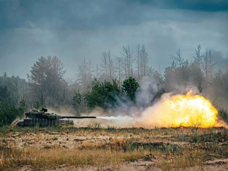 Генштаб заявив про активні бої на 13 напрямках