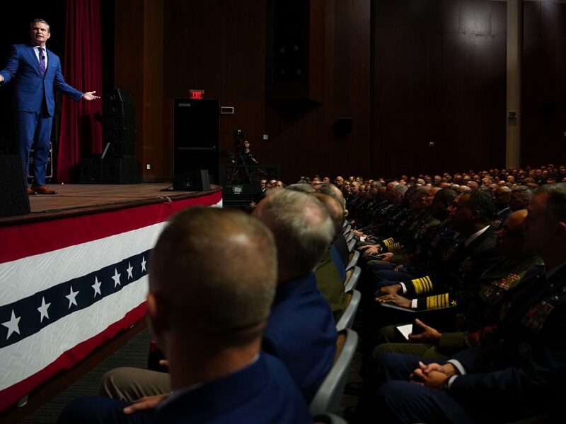 Готуйтеся до війни. Велика зустріч в Пентагоні