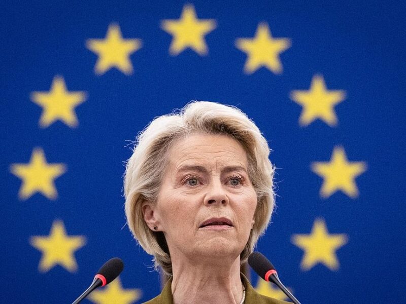 Готуються два вотуми недовіри фон дер Ляєн – ЗМІ