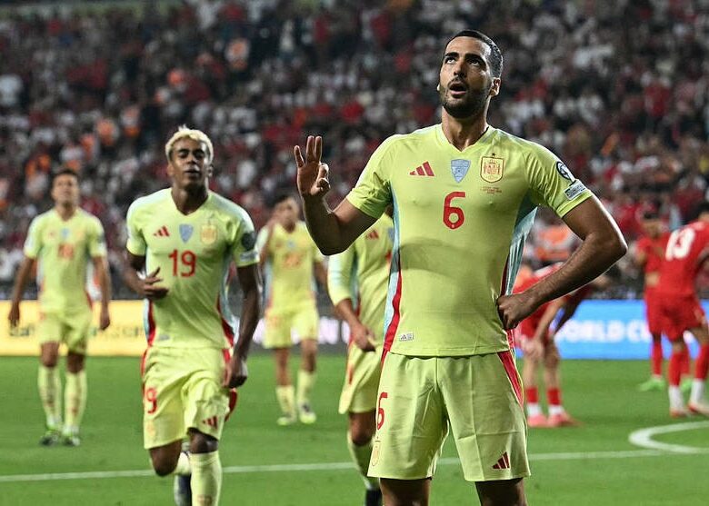 Іспанія знищила Туреччину, Німеччина впевнено взяла перші очки