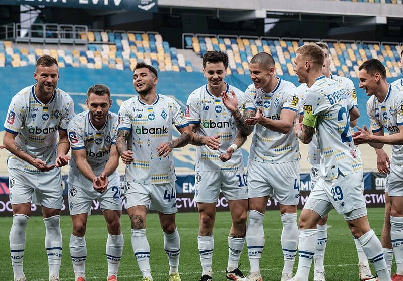 Караваєв убачає необхідність для Шапаренка перейти в інші клуби