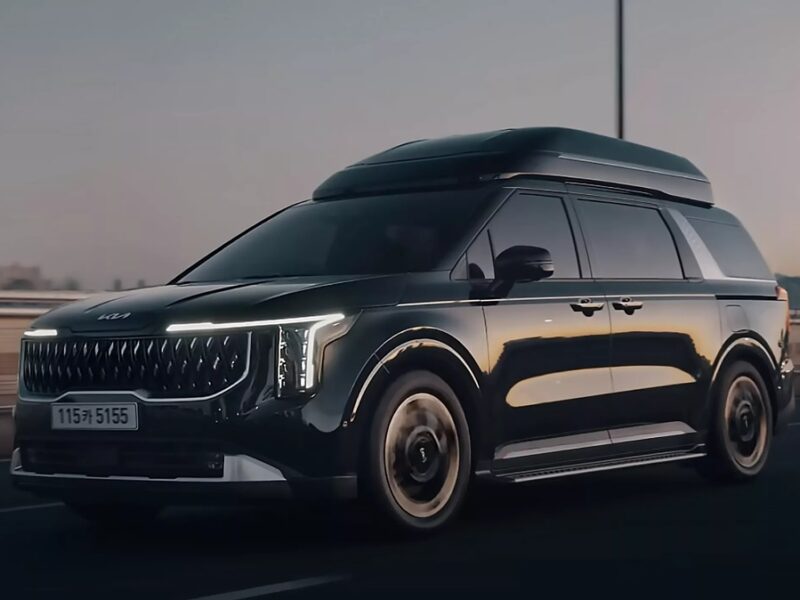 Kia представила топовий Carnival