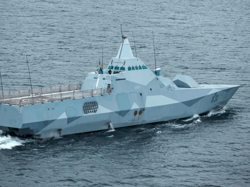 Кораблі НАТО провели спецоперацію через підозріле російське судно