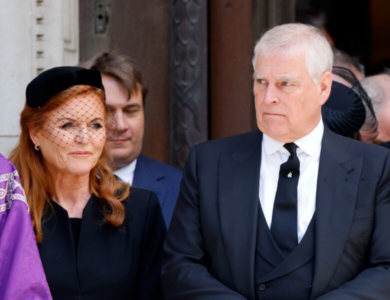 Король Чарльз може відсторонити герцогів Йоркських від родинних заходів